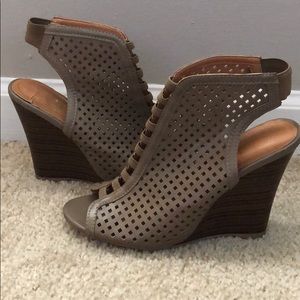 Cut-Out Wedges
